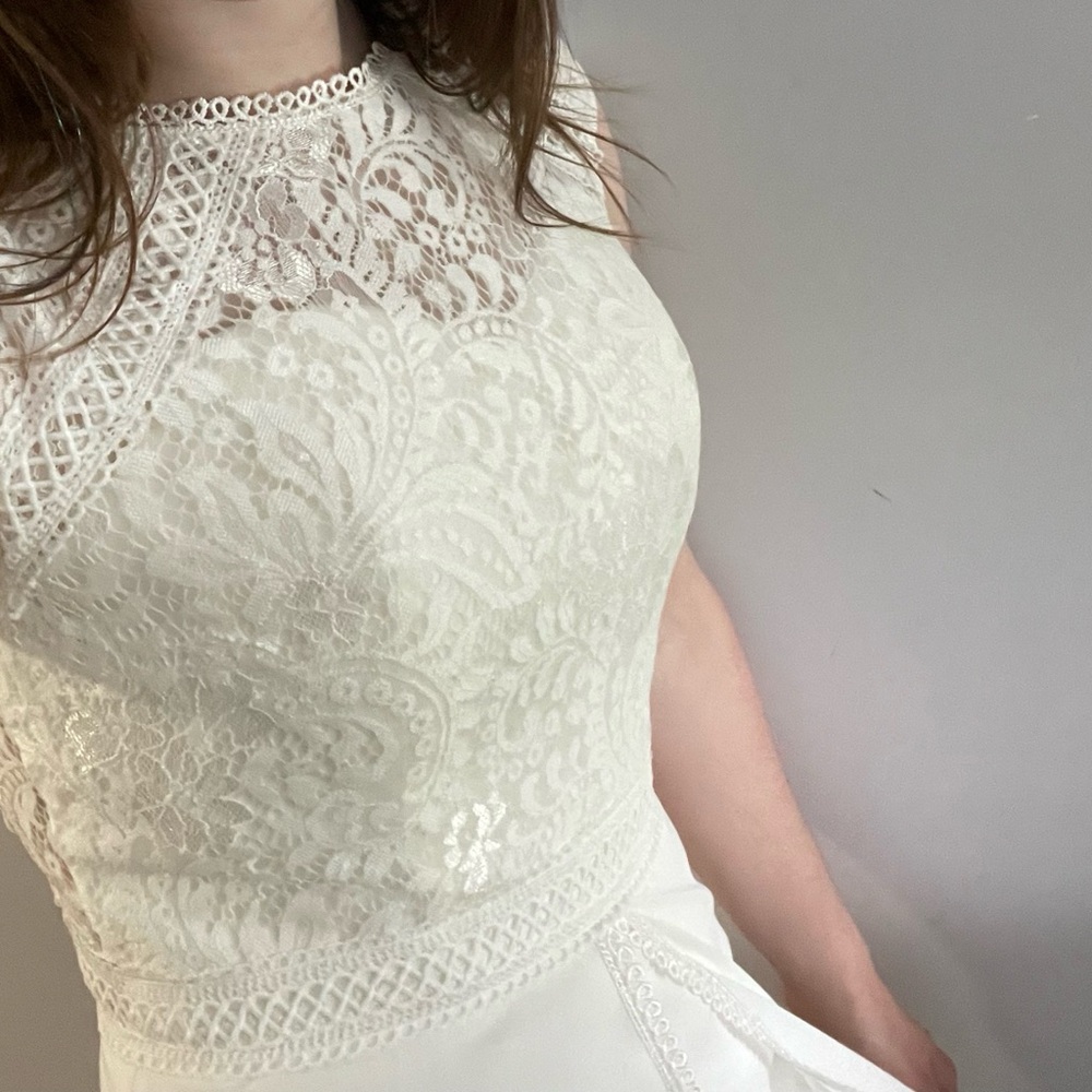 Wedding dress